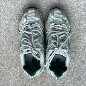 New Balance 530’s White and Green